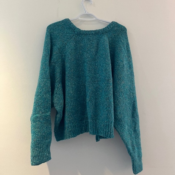 William Rast Blue Sweater - Picture 2 of 2